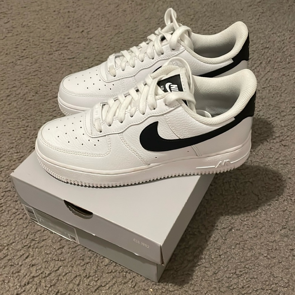 Women’s Nike Air Force 1 ‘07 size 7.5